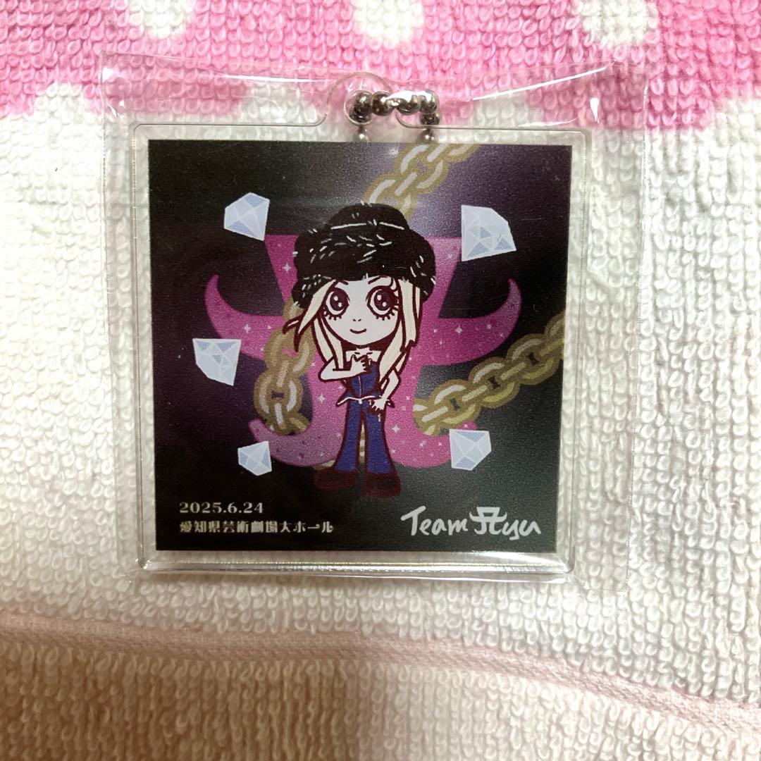 浜崎あゆみ アクリルキーホルダー 台北 浜崎あゆみ 台北限定アクリル