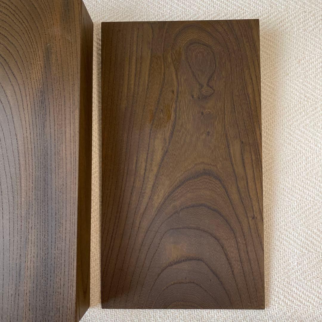 ③ 千年の神代銘木箱 発掘古代木 数珠 念珠箱 トンボ玉用宝箱