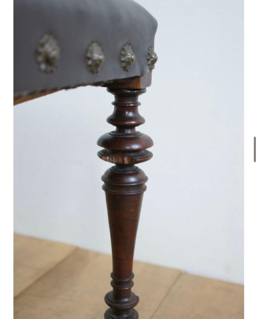 ポルトガルレザーチェア.c1 ディスプレイ用 リペア