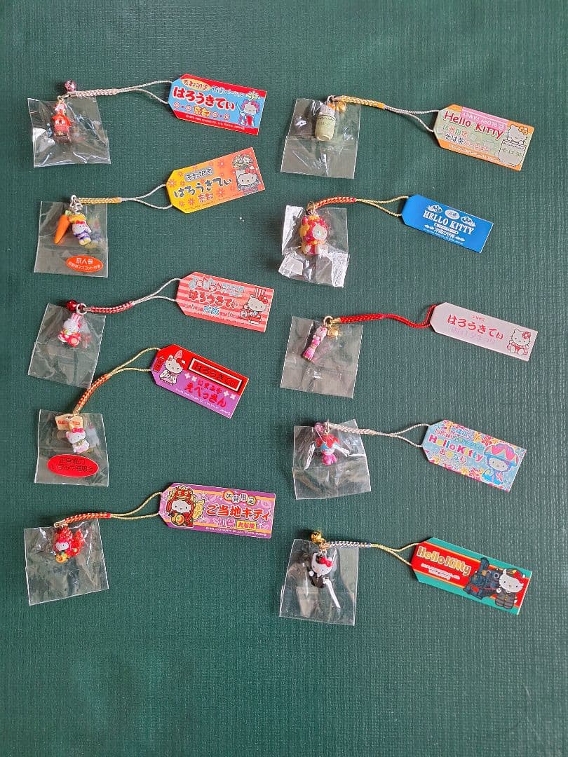 キティストラップ　ご当地キティストラップ１５０種１５０固以上