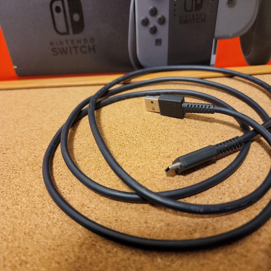 土日限定値下げ中！！　Nintendo Switch　グレー　中古　動作品