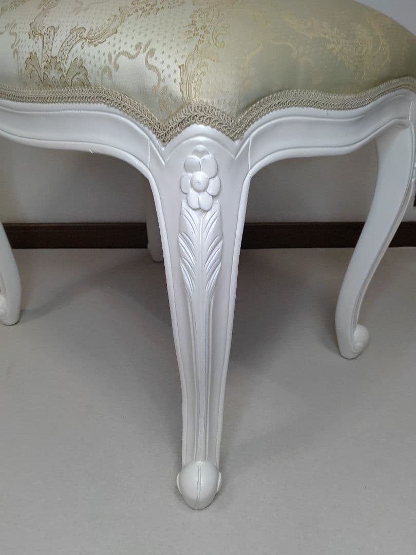 ホワイト 猫脚スツール ロココ調 アンティーク