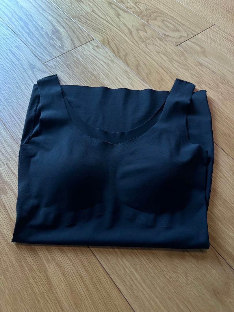 【美品】グラントイーワンズホルミーブラトップ　サイズM