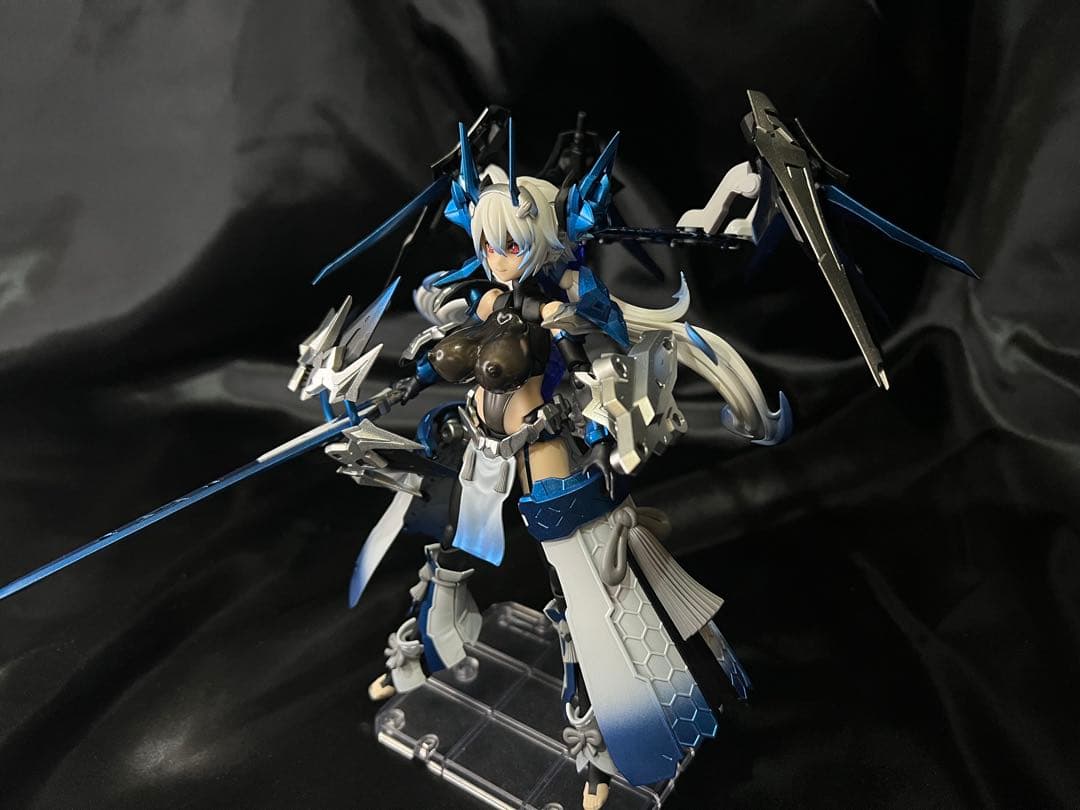 メガミデバイス 【皇巫 スサノヲ レガリア】 美プラ 完成品 塗装品