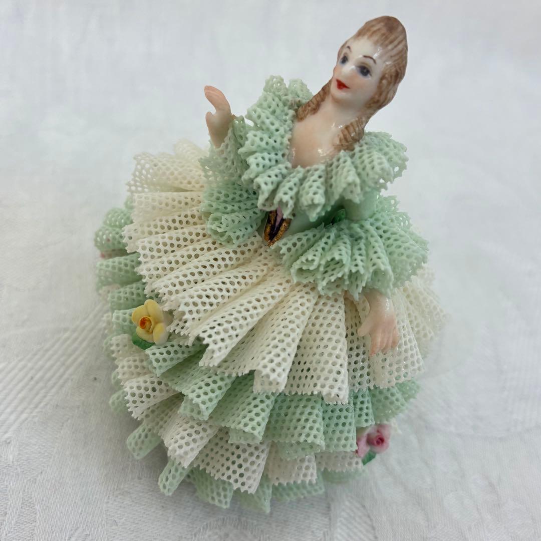 アイリッシュドレスデン レース陶器人形 \"Rosa\" 3体セット③