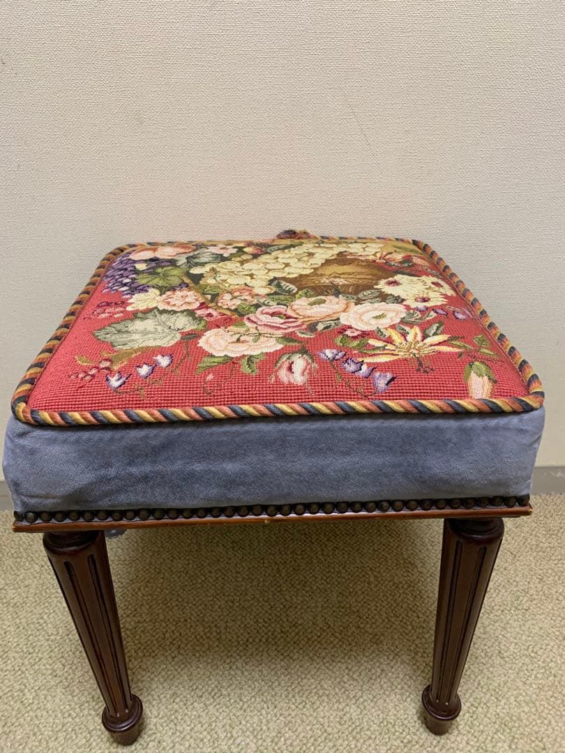 ロイズアンティークス スツール 椅子訳あり