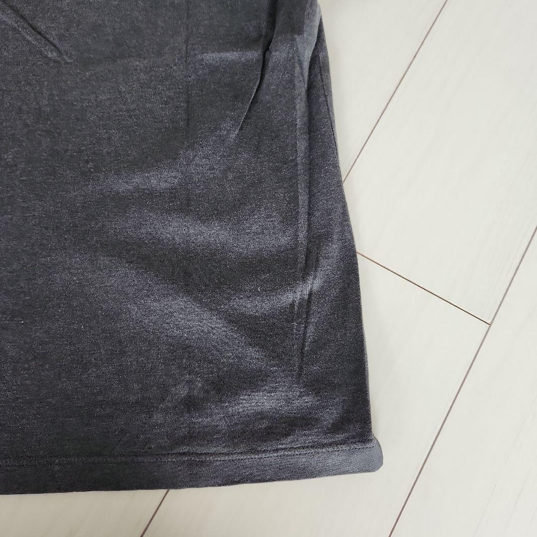 Louis Vuitton 人気デザイン‼️ Vネック Tシャツ(グレー)