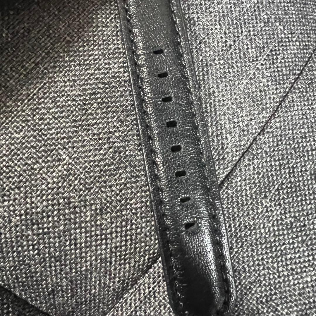 箱付き・電池交換済】 MARC JACOBSレディースウォッチブラック