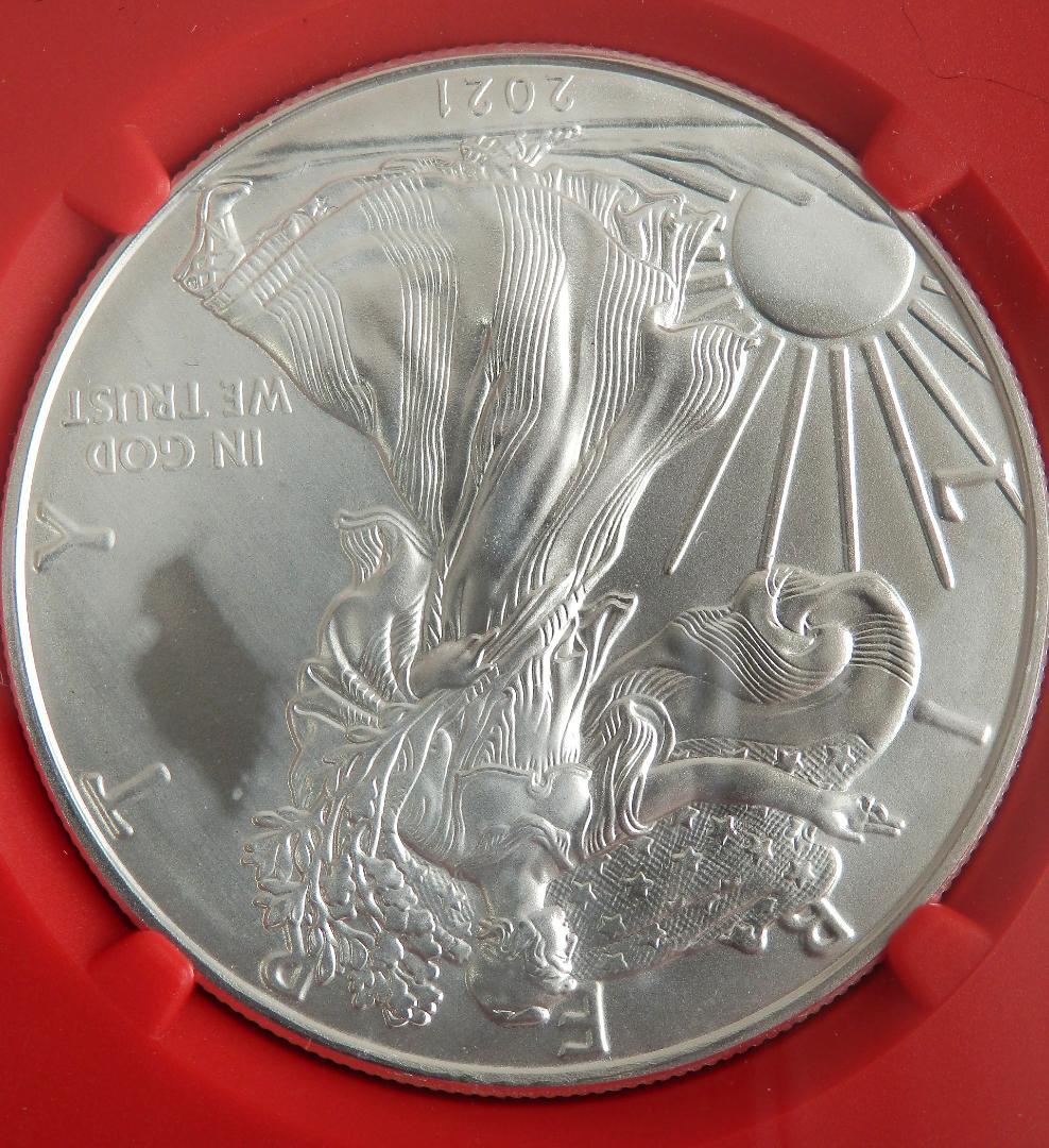 アメリカ2021年イーグル1ドル銀貨 トランプ赤ラベル NGC/MS70ER