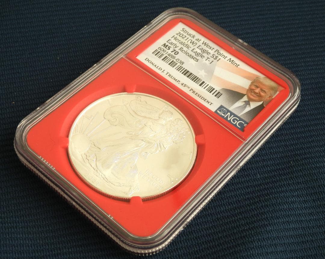 アメリカ2021年イーグル1ドル銀貨 トランプ赤ラベル NGC MS70ER 2021年