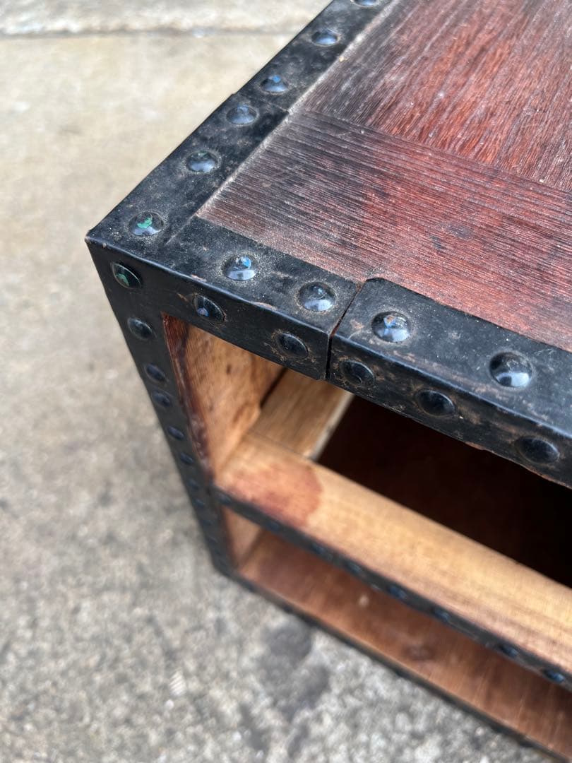 骨董 船箪笥 (金庫) 時代和箪笥 鉄地金具 カギ付き 金具装 昭和レトロ