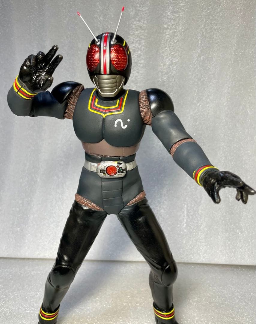 ボークス仮面ライダーブラック改造完成品（検索：ビリケン メディコム rah )