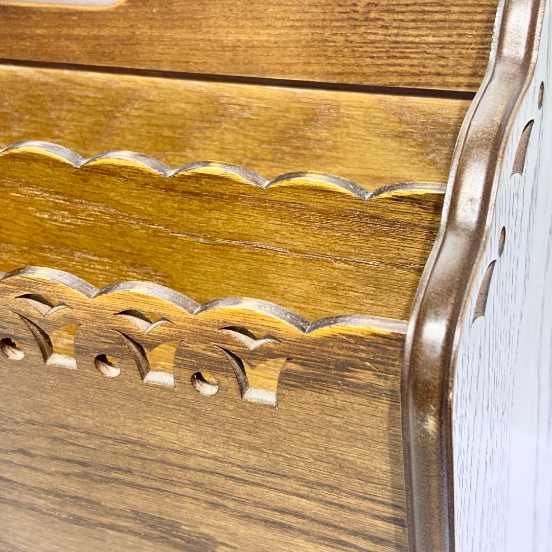 希少！パリの雑貨屋 マガジンラック レース模様 レトロ アンティーク