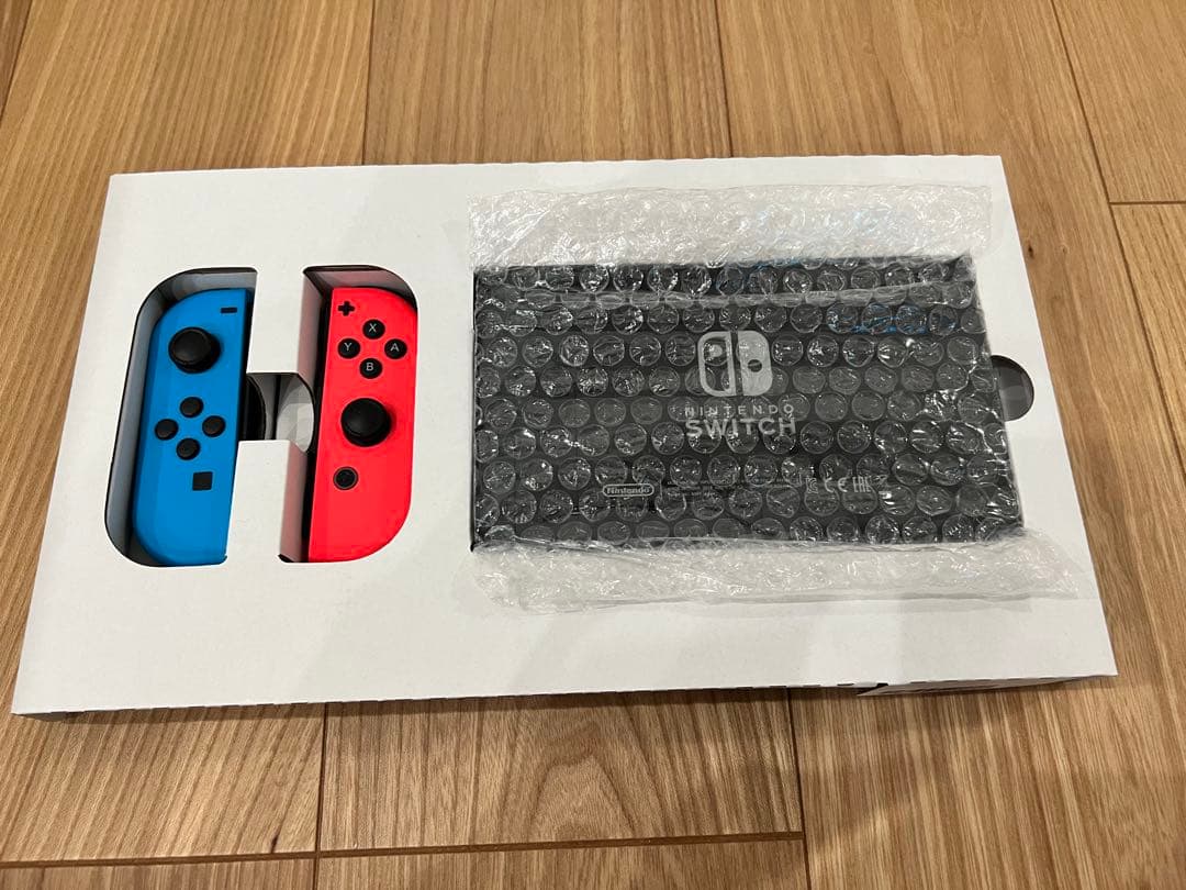 【️美品】Nintendo Switch 本体＋接続アダプター付