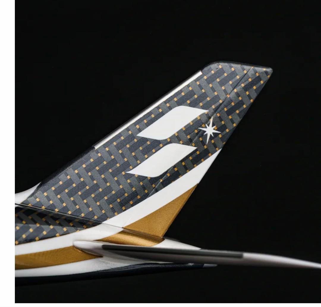 STARLUX AIRBUS A350-1000 模型（B58551)