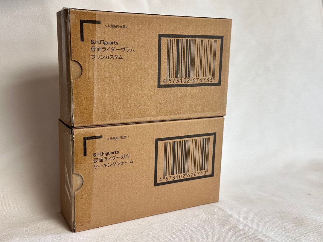 S.H.Figuarts 仮面ライダーヴラム ガヴ ケーキング2個セット