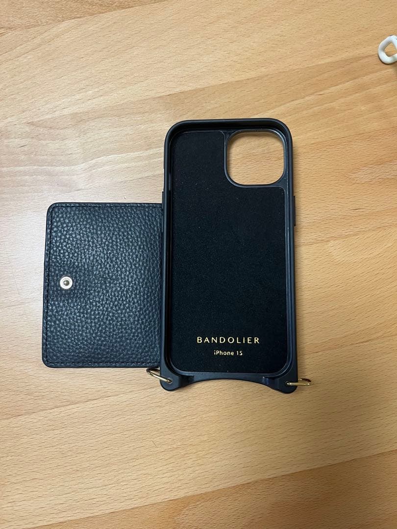 【バンドリヤー】レザー製iPhon15 ケース カードポケット付き