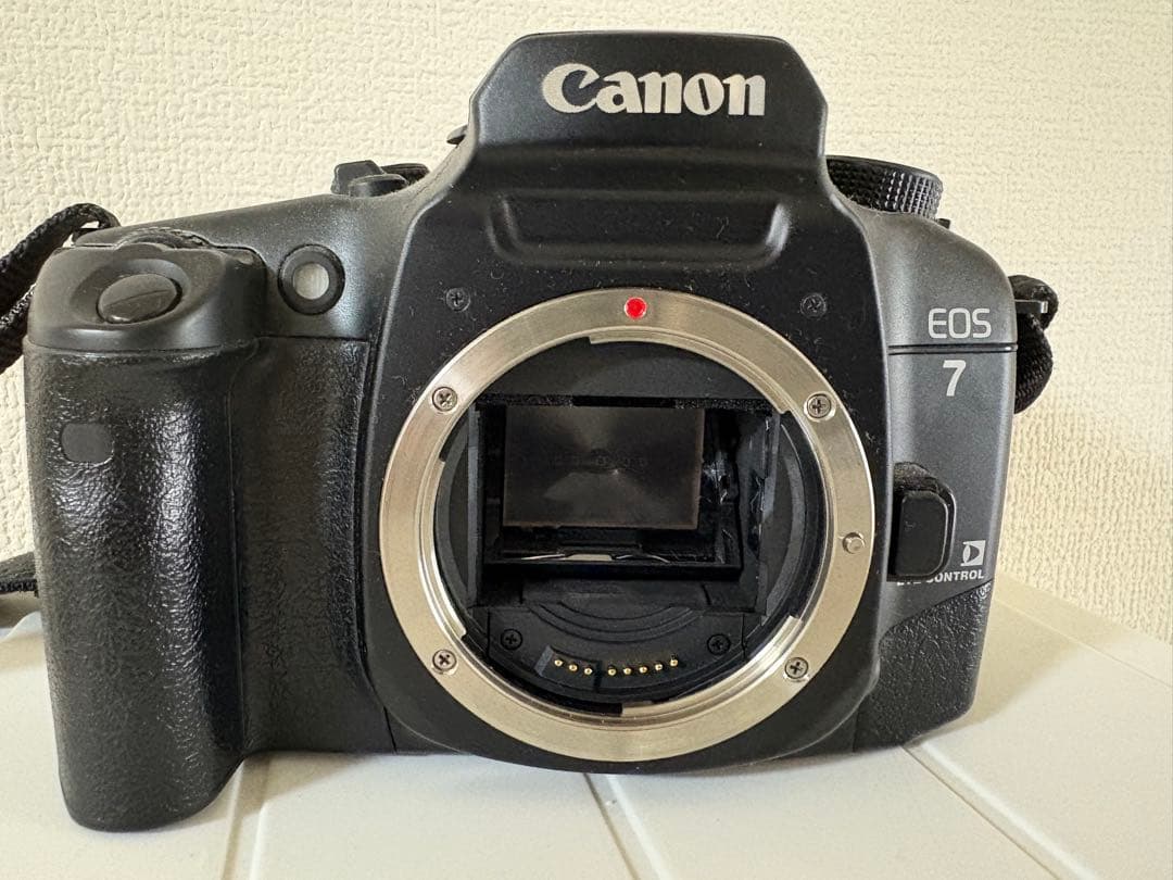 Canon EOS 7 フィルム一眼レフカメラ