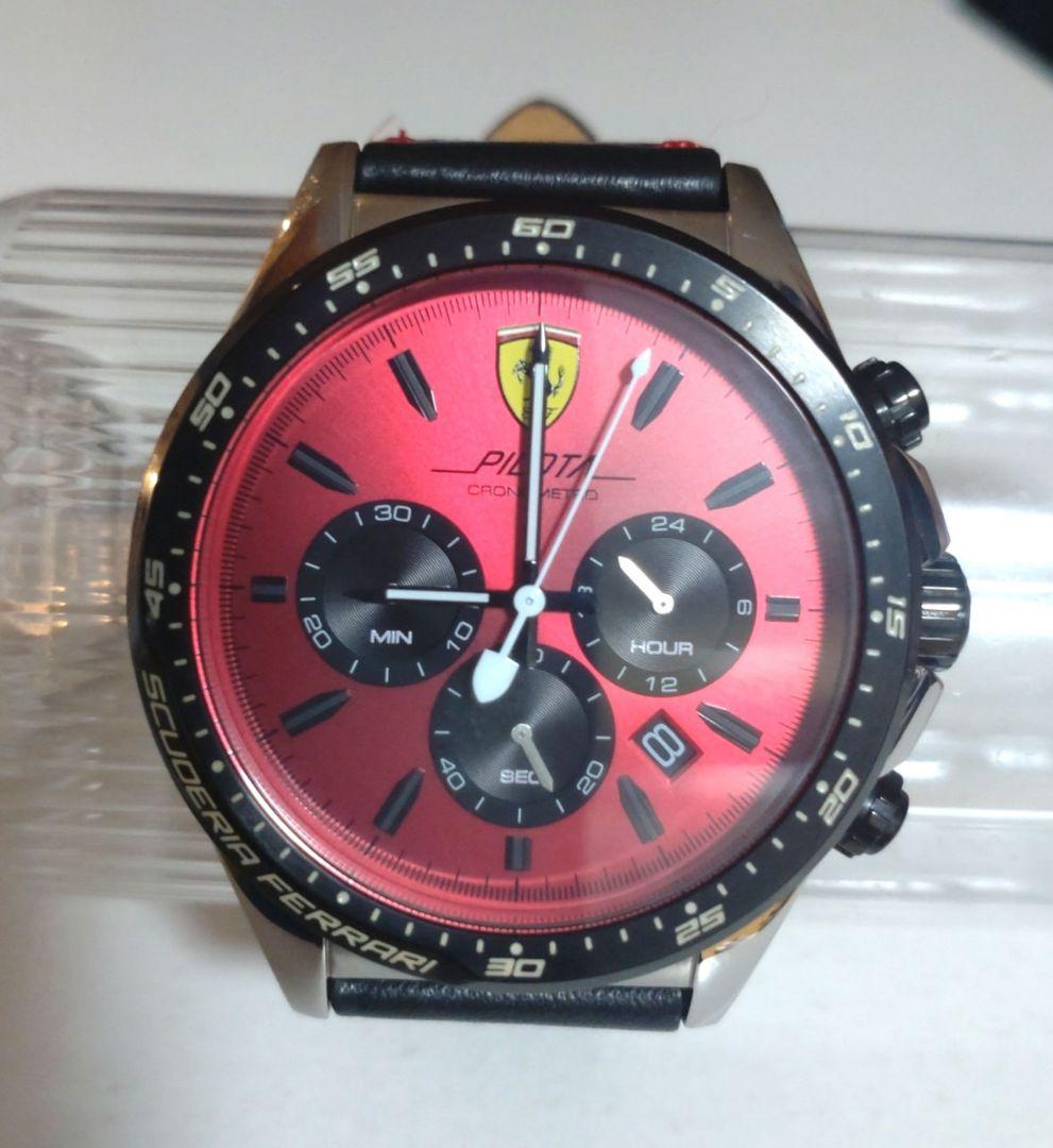 Scuderia Ferrari クロノグラフ 時計 レッド