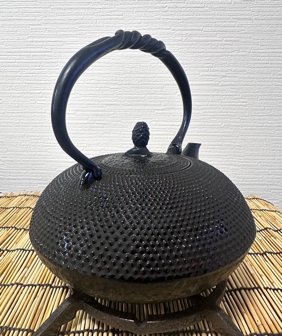 未使用品、付属品付　南部盛栄堂販売　南部名工金秀 及春鋳造　ラムちゃん様売約済み