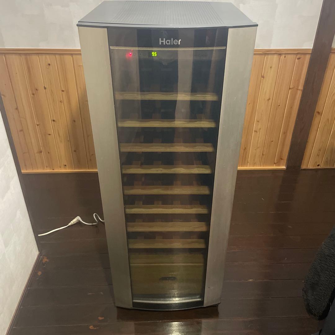 Haier ワインクーラー　ワインセラー 木製棚 10段