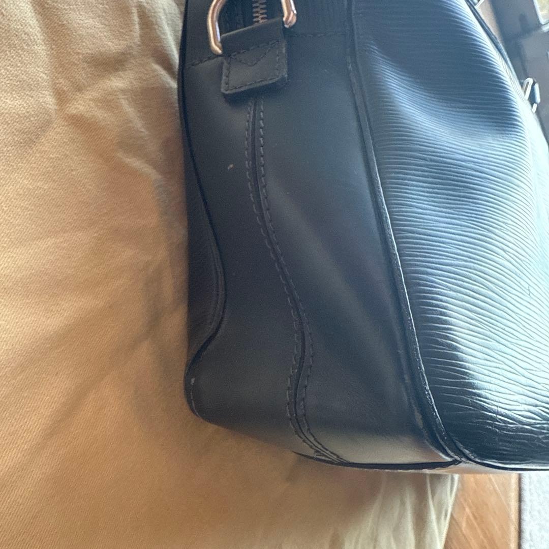 Louis Vuitton エピレザー ビジネスバッグ ネイビー