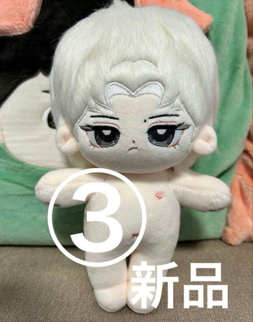 王一博 20cmぬいぐるみ 即発送 - メルカリ