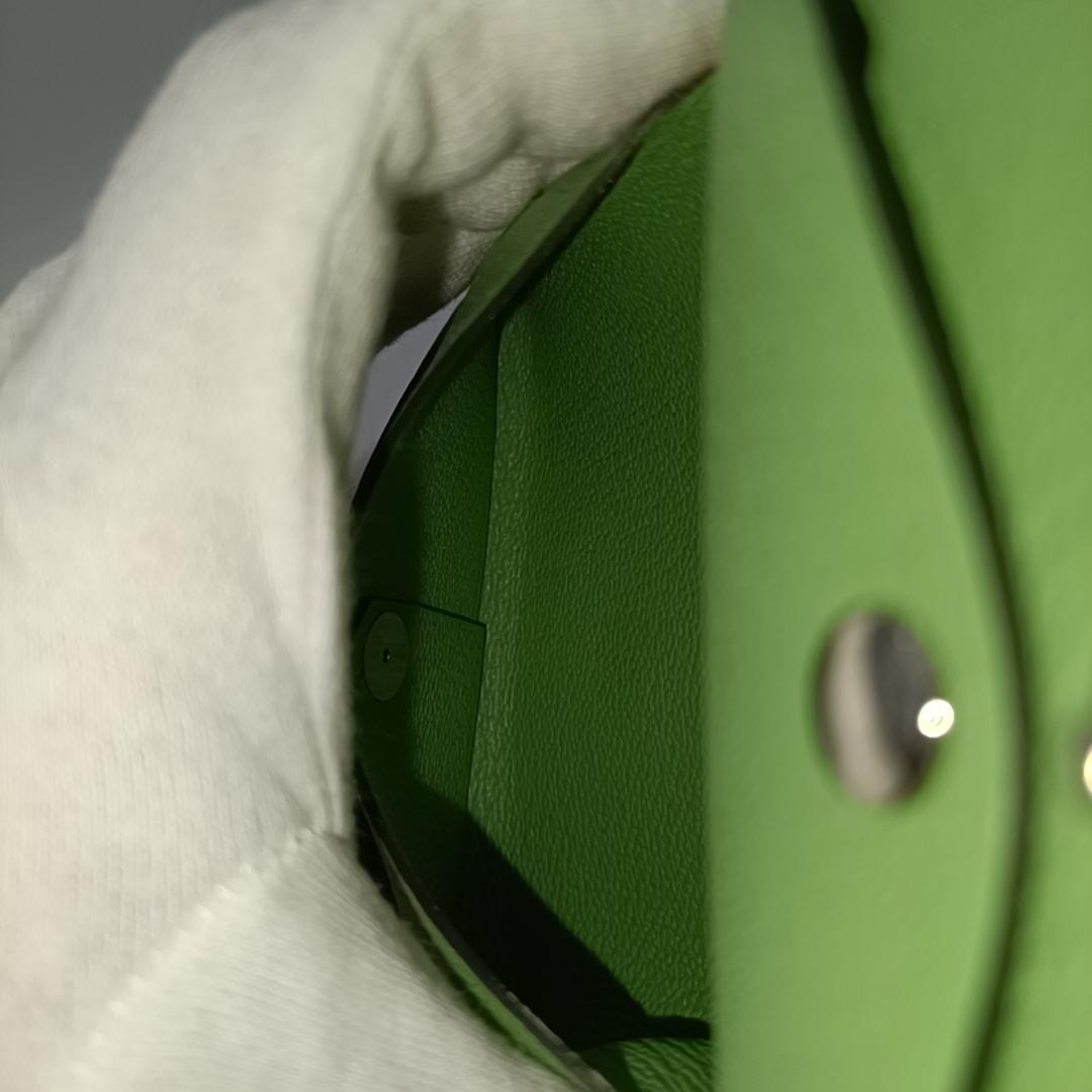 極美品　HERMES カルヴィデュオ ケース W刻印 シェーブル　グリーン