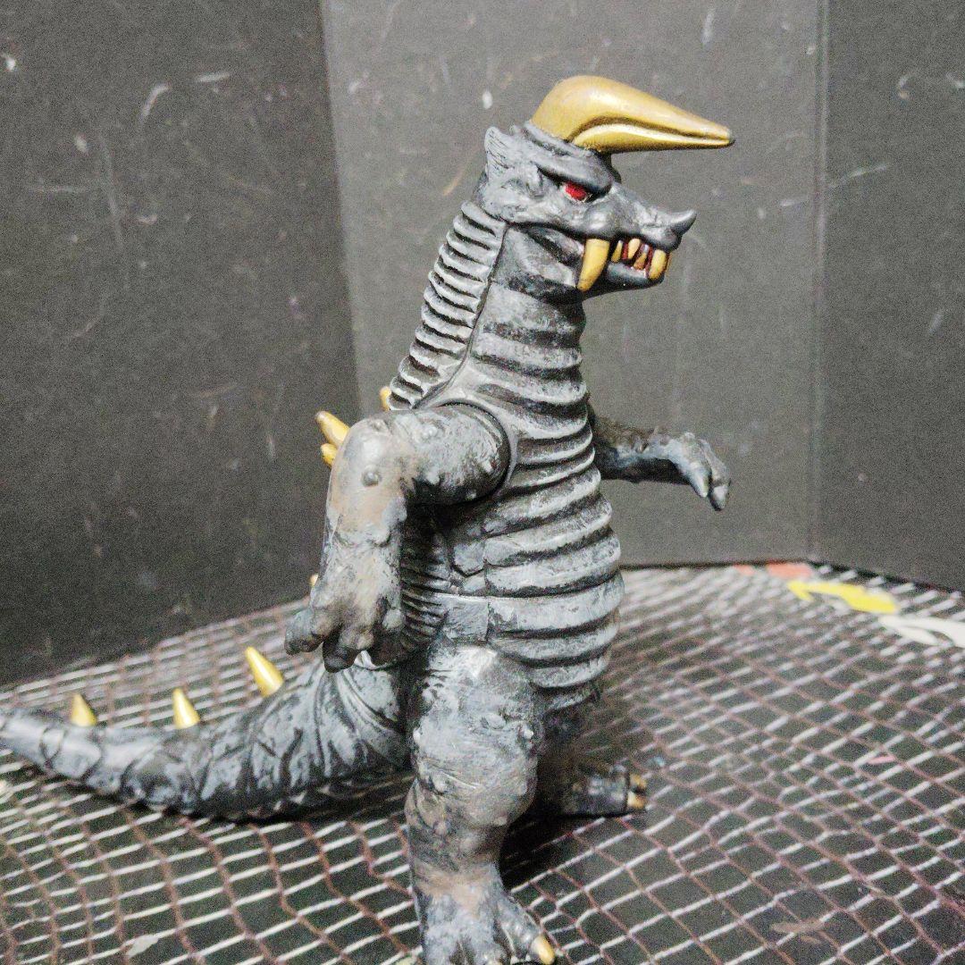 大特価ウルトラ現行ソフビ怪獣（グドン.ツインテール.ベムスター.ブラックキング）