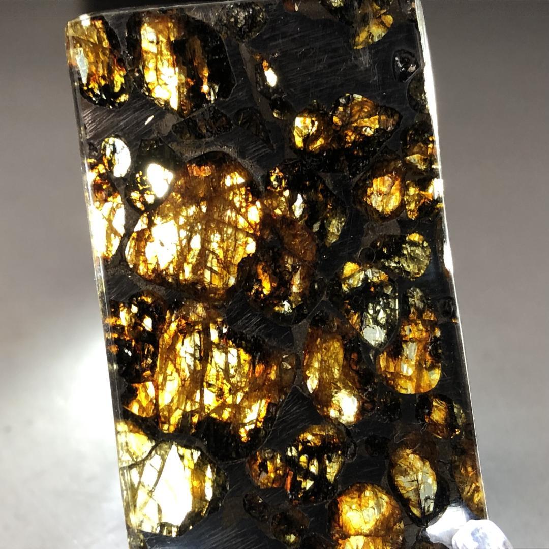 パラサイト隕石 隕石 石鉄隕石 セリコ隕石 美品 重さ約6g ケース付