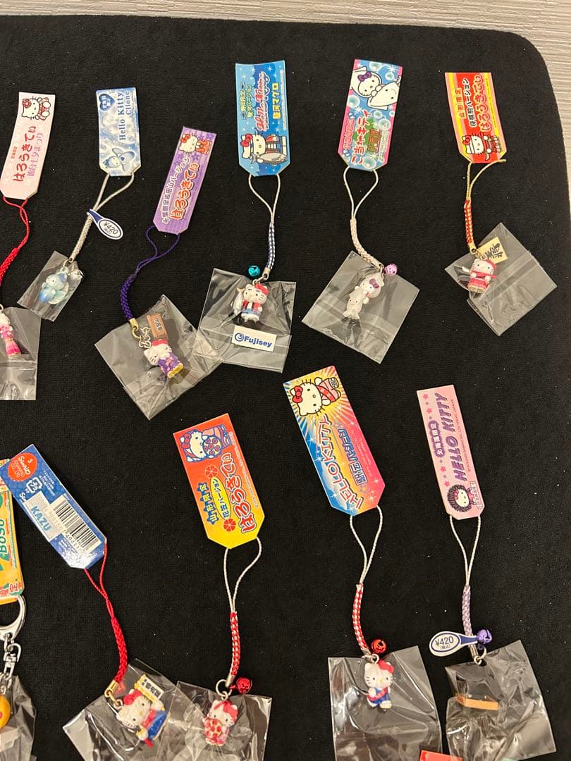 ご当地ハローキティ ストラップ 87個 まとめ売り　未使用