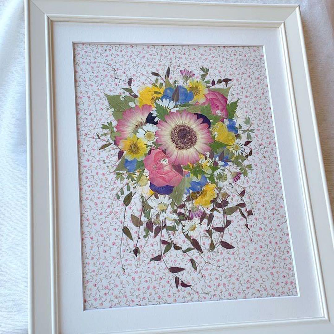 出品再開✨花 SAIKA 押し花アートインテリアホワイト額　ピンクガーベラブーケ