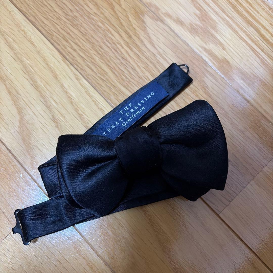 TREAT DRESSING 新郎3点セット　蝶ネクタイ　カフス　チーフ