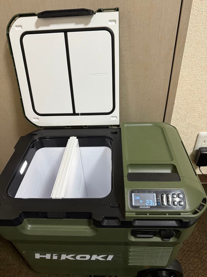１度だけ室内使用　HiKOKI 冷温庫 バッテリー付き