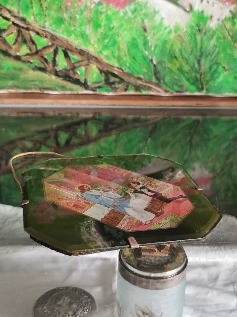 アンティーク 初聖体記念 キリストと少年 美しい八面体壁掛け深緑