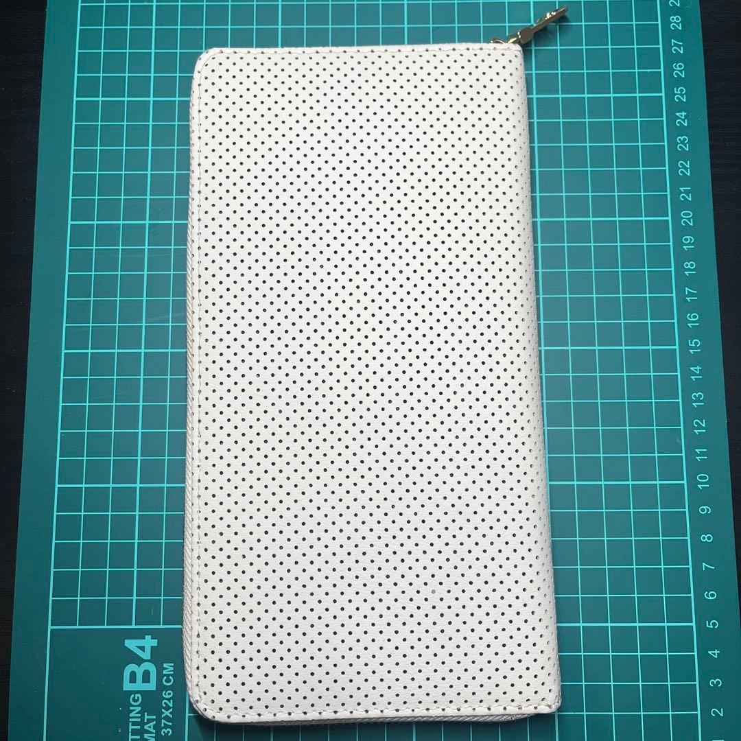 ムータ　トラベルウォレット　財布