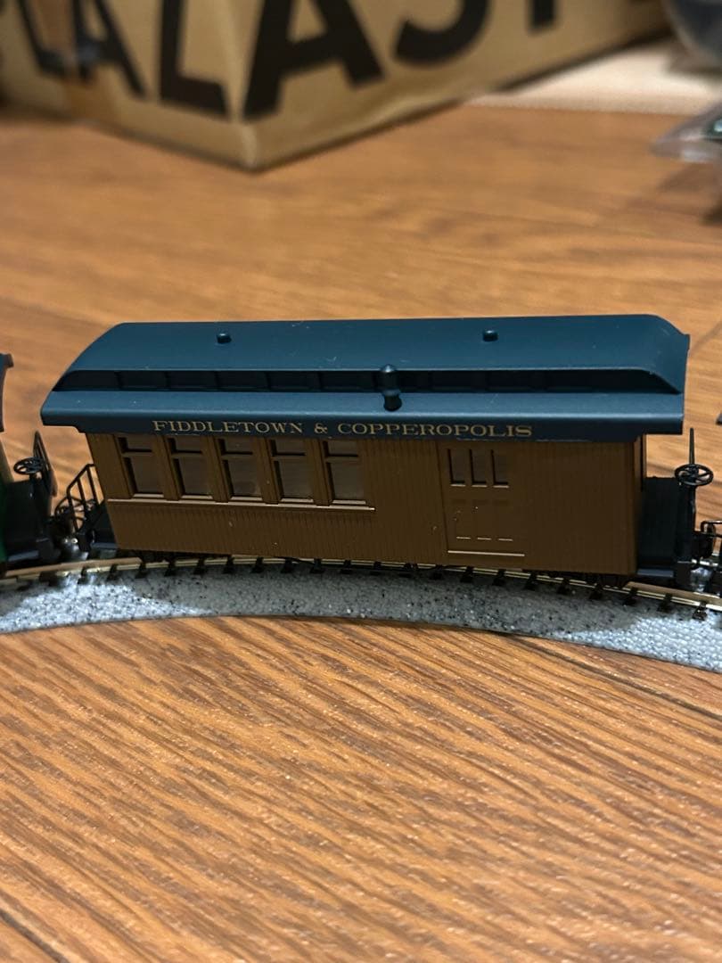 ミニトレインズ Nゲージ 蒸気機関車&客車2両