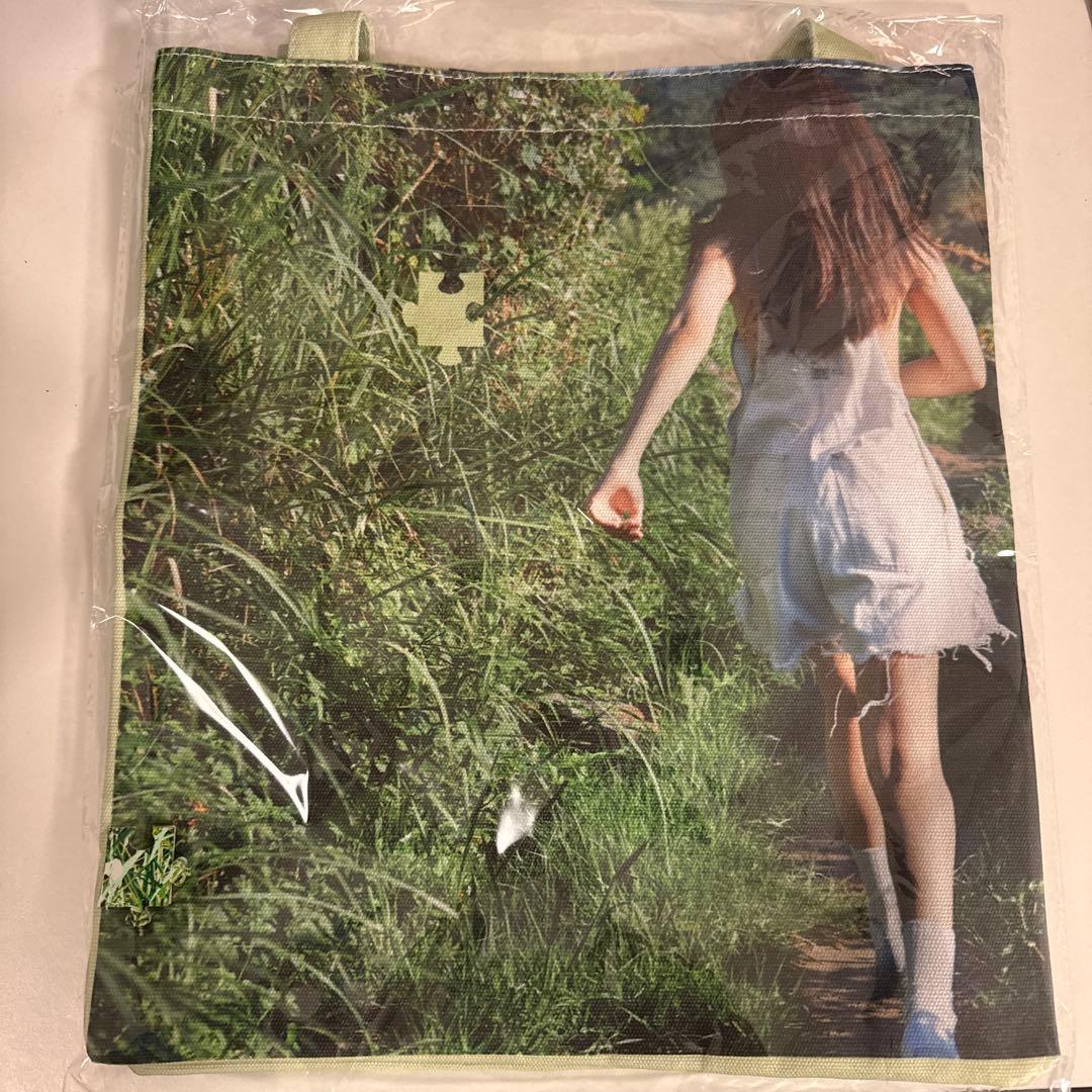 JENNIE 写真展 トートバッグ グリーン ジェニ BLACKPINK - メルカリ