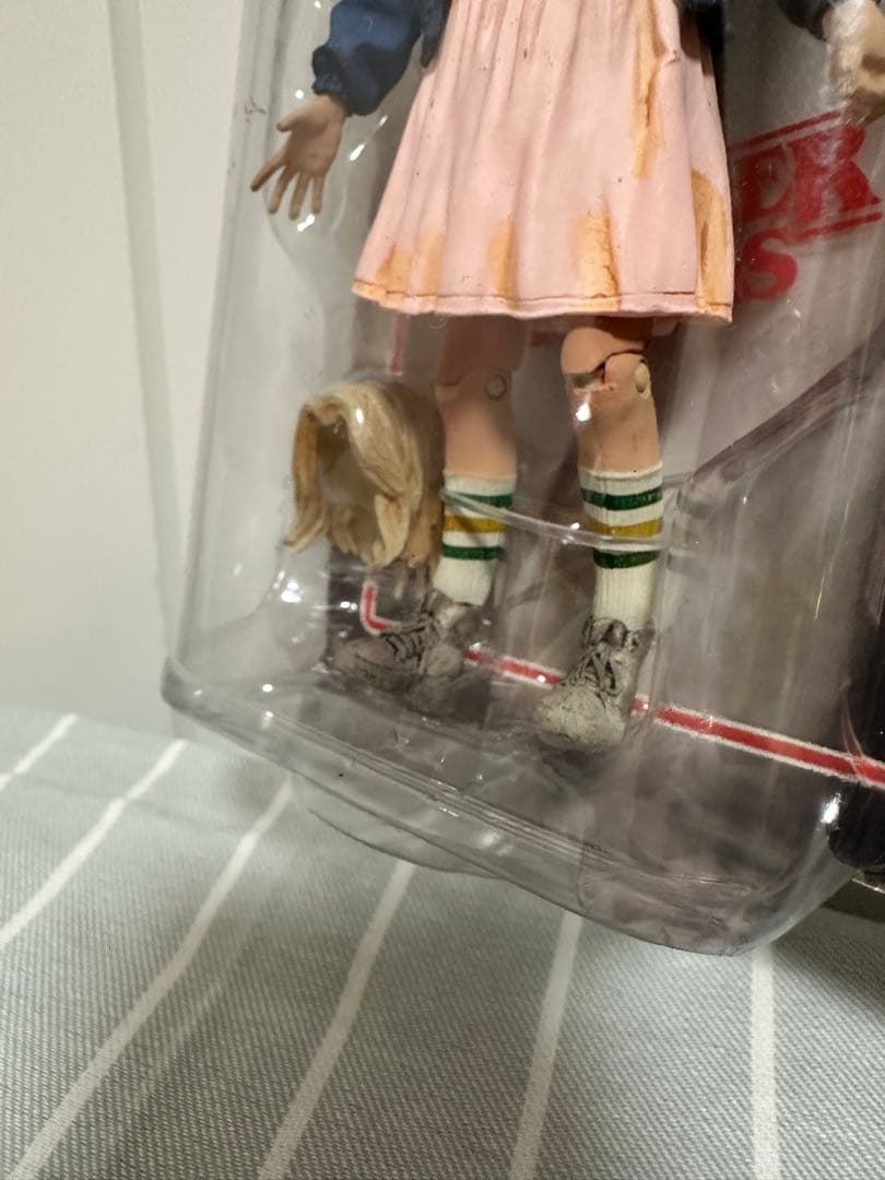 よしよし　ストレンジャーシングス　エル　イレブン　フィギュア