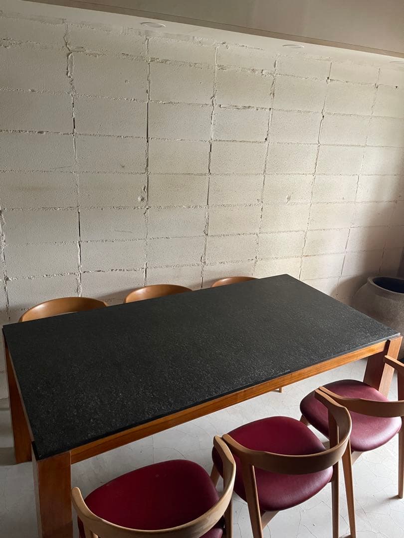 やー　御影石 × ウォールナット　ダイニングテーブル　クラスティーナ