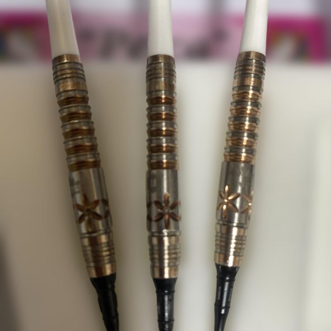 ダーツ unicorn Pesca MOMOKA GOLD 2BA