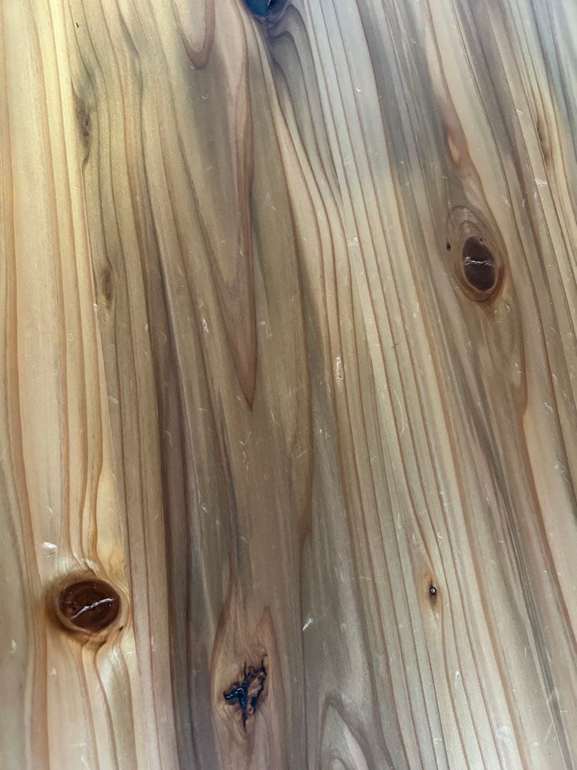 テーブル KANADEMONO