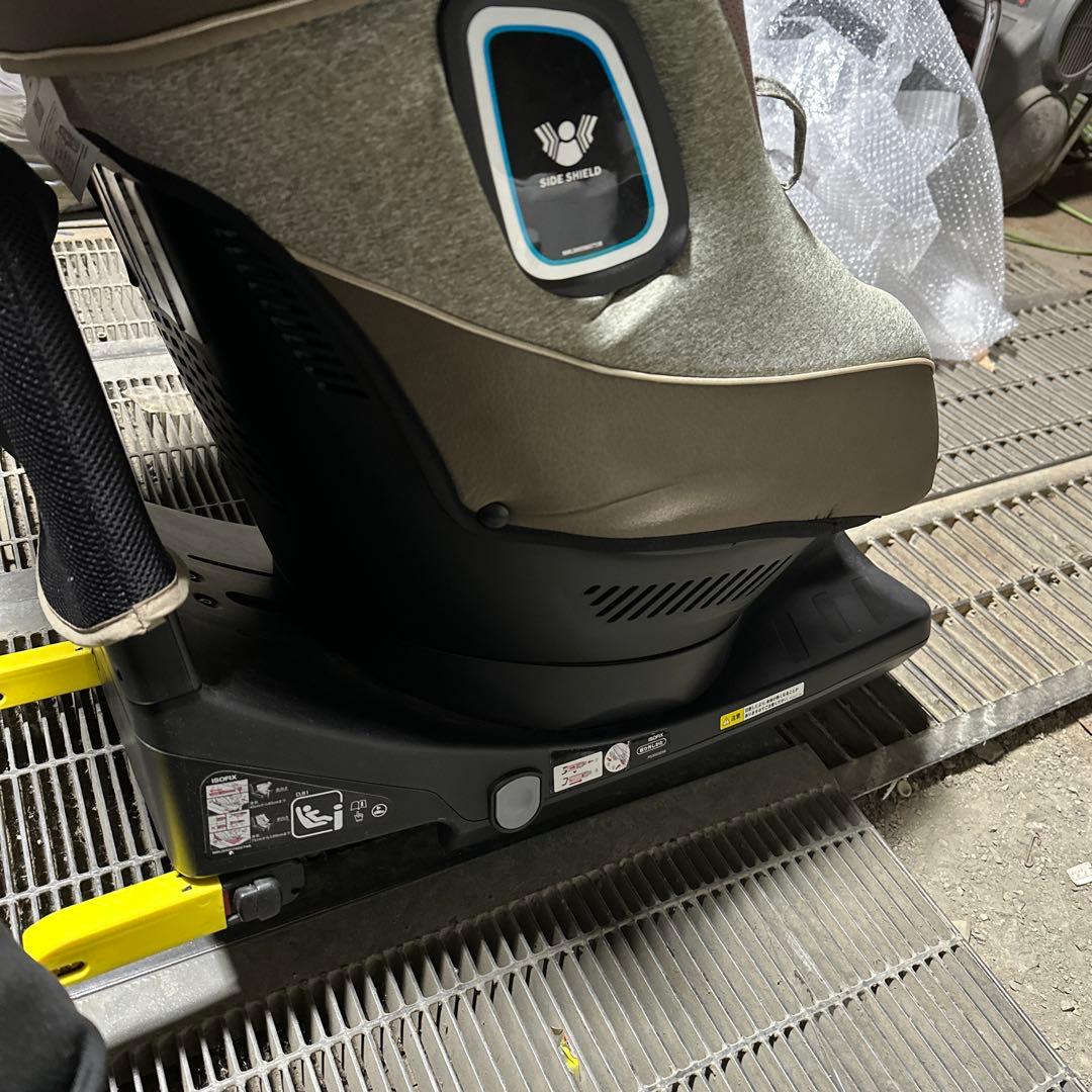 Aprica 車用チャイルドシート クルリラ AC 新生児使用