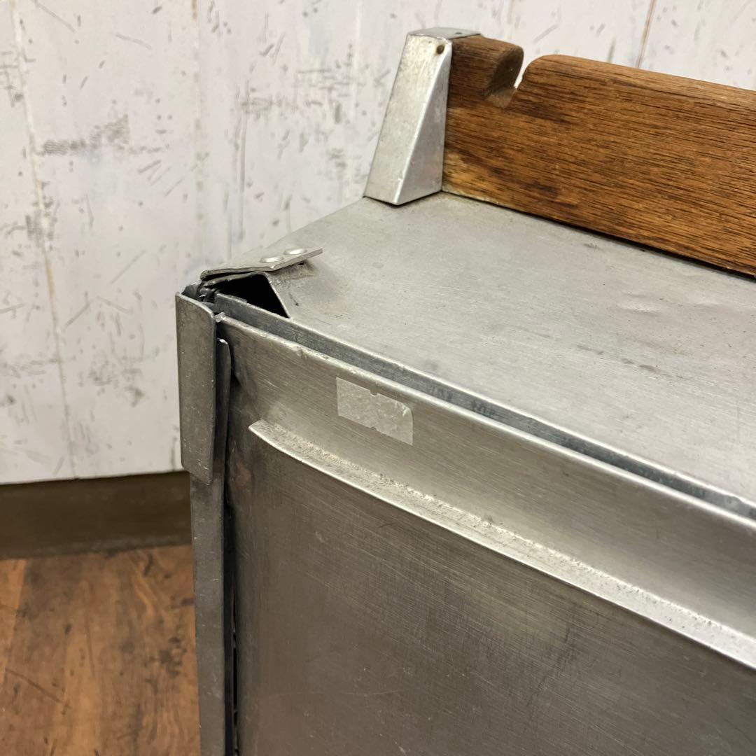 A-3 昭和レトロ アルミ製 出前箱 おかもち 4段 木製ハンドル キャンプ