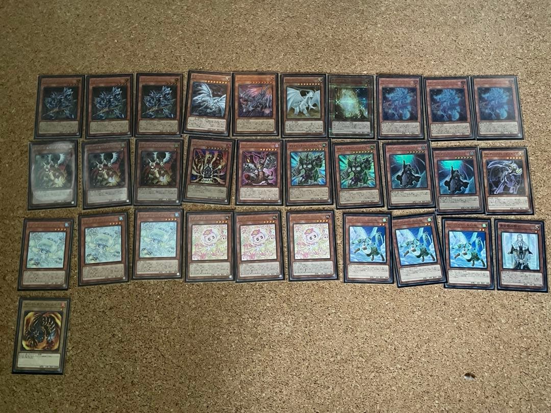 遊戯王 原石青眼 デッキ(高レアリティ)+汎用・パーツ多数　ブルーアイズスリーブ