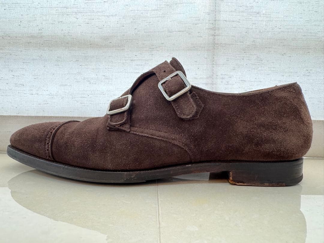 【クロケットジョーンズ】ダークブラウン スエード ダブルモンクストラップシューズ