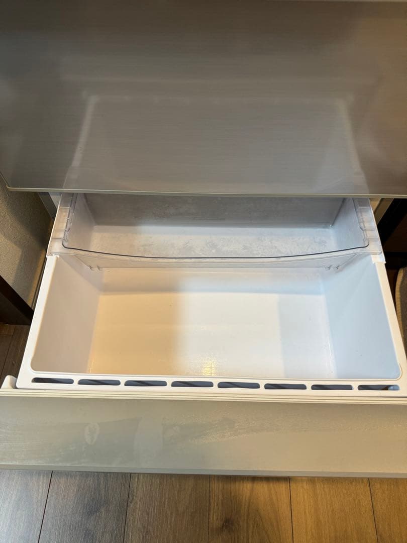 冷蔵庫　AQR-27G2