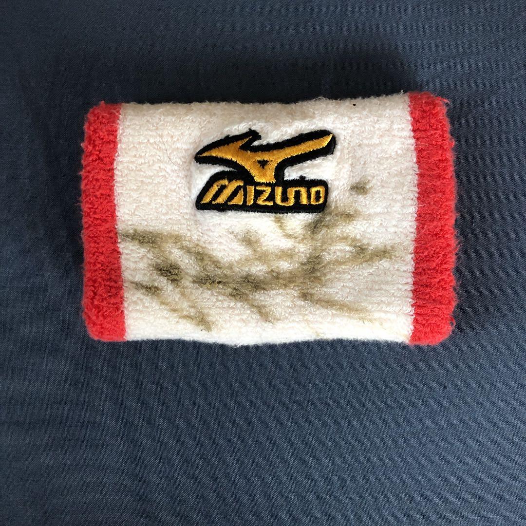 引退 赤松真人選手 本人着用 サイン入りリストバンド