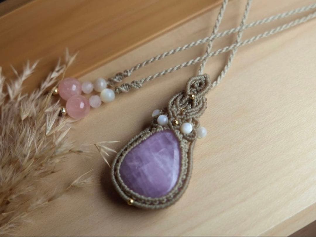 えじもっこ様専用 アイオライト クンツァイト マクラメ ネックレス