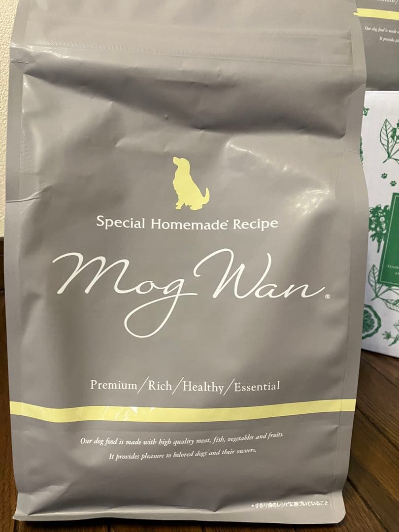 モグワン チキン&サーモンの通販はau PAY マーケット - 輸入雑貨の